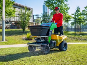 681bb87236406e9175bf064a commercial lawn services
