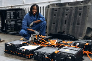 A Hybrid batteries electronics of the vehicle male mechan 2026 01 09 10 06 59 utc 2048x1365